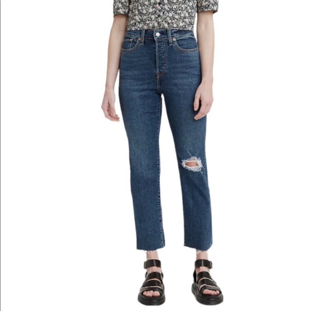 Levi’s wedgie straight leg size 30